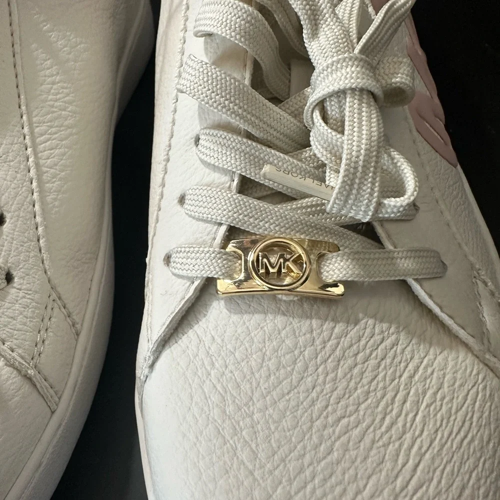 🆕Michael Kors  Faux Leather Sneakers
